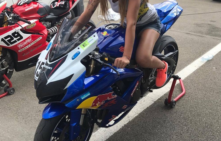 carlotta_ragazze_in_moto