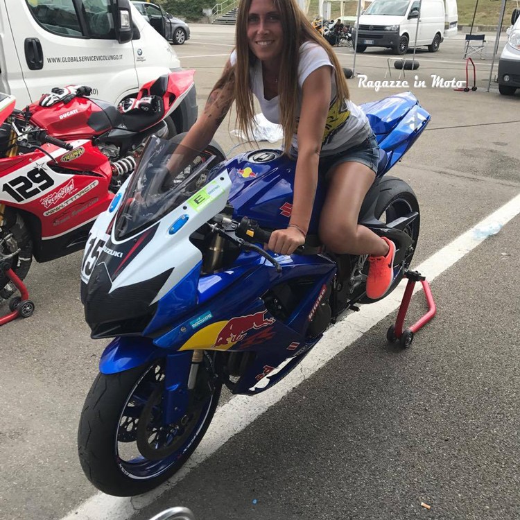 carlotta_ragazze_in_moto