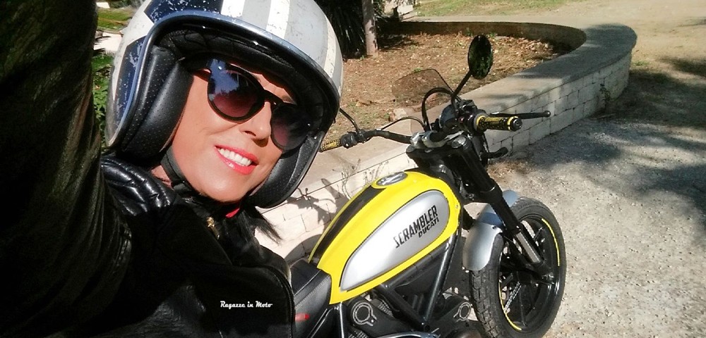 cristiana_ragazze_in_moto