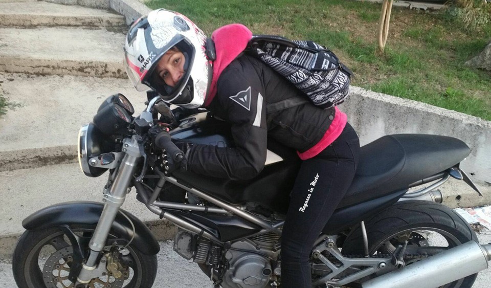 federica_ragazze_in-moto