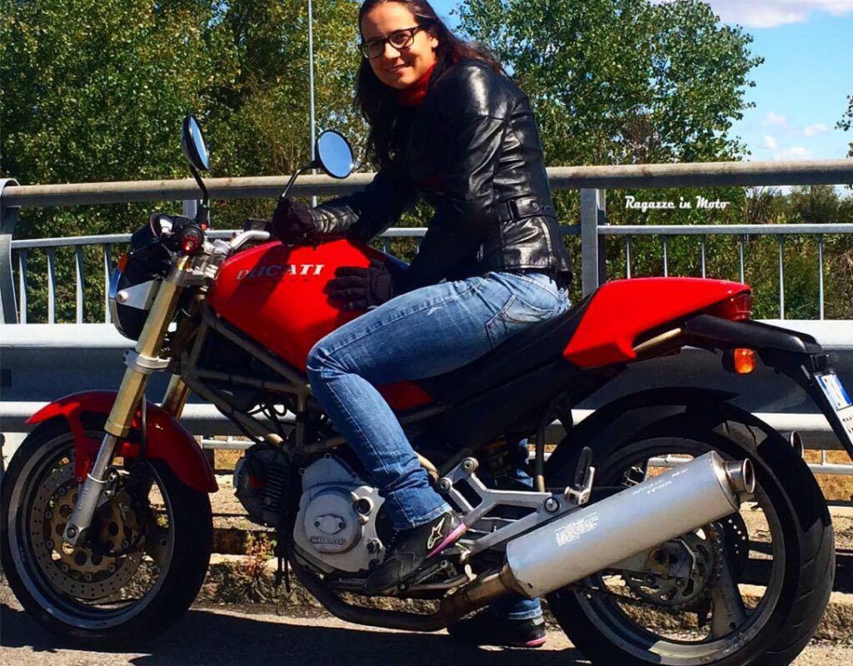 lara_ragazze_in_moto