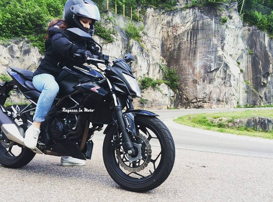 marika_ragazze_in_moto