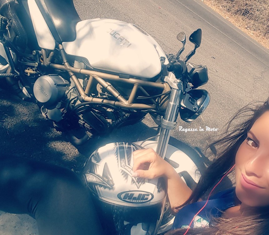 nadia_ragazze_in_moto