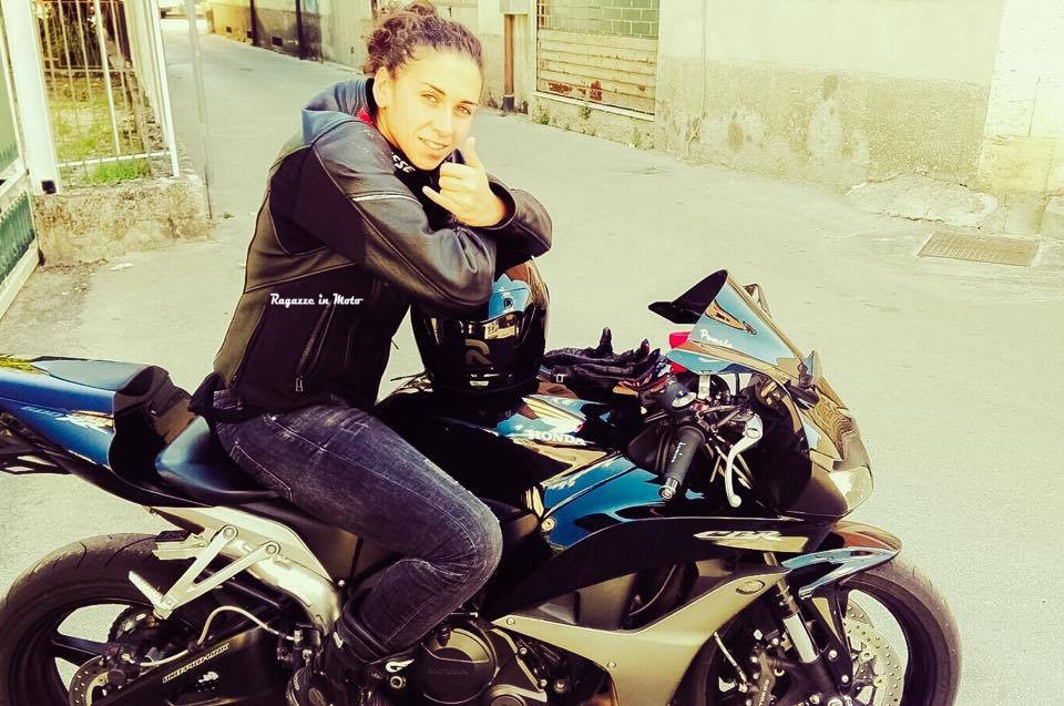 pamela-ragazze-in-moto