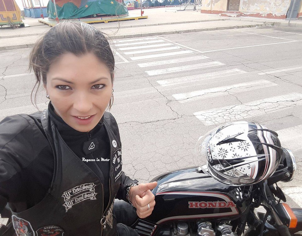 simona_ragazze_in_moto