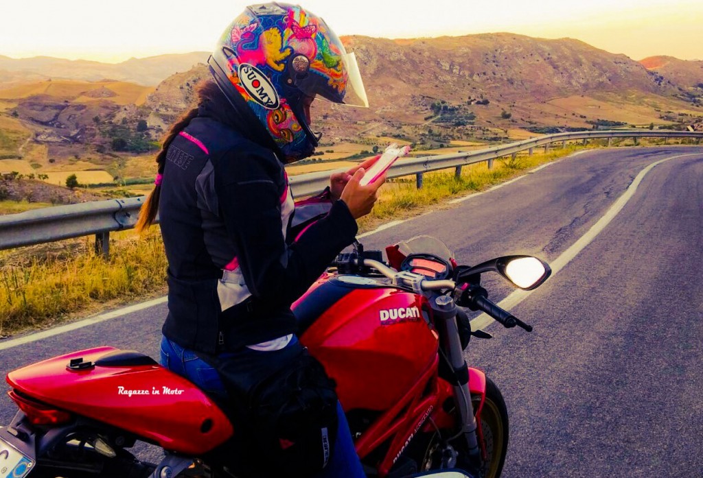 viviana_ragazze_in_moto