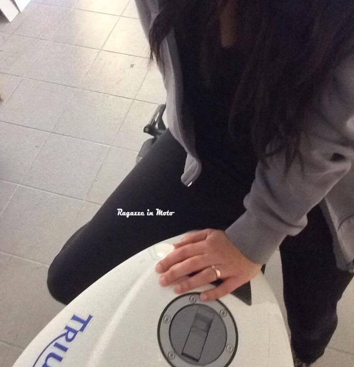 beatrice_ragazze_in-moto