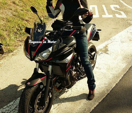 catalina_ragazze_in_moto