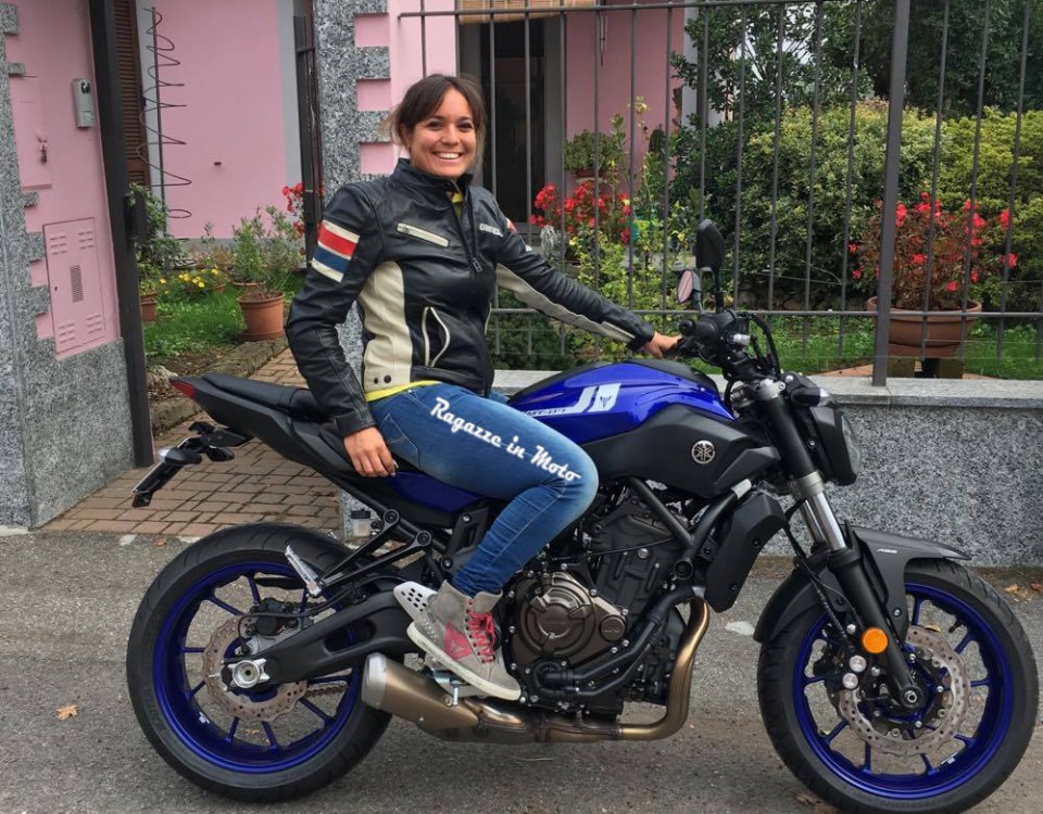 claudia_ragazze_in_moto