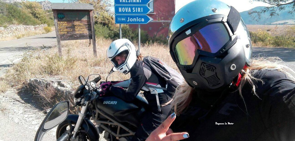 graziana_federica_ragazze-in_moto