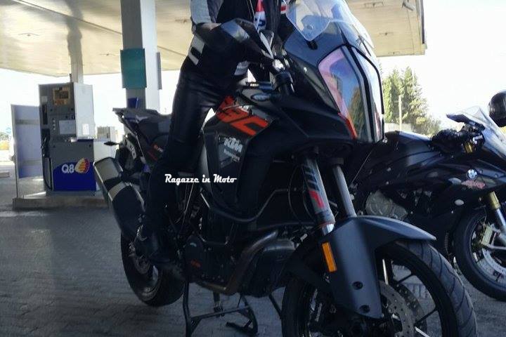 katia_ragazze_in-moto