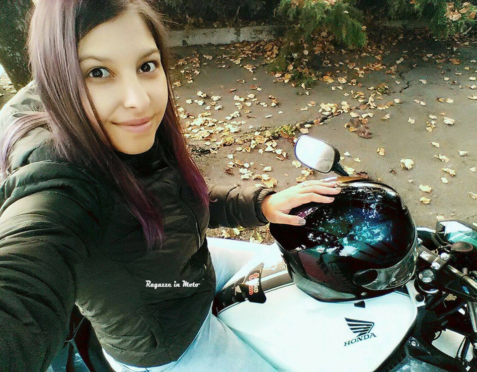 nicole_ragazze_in_moto