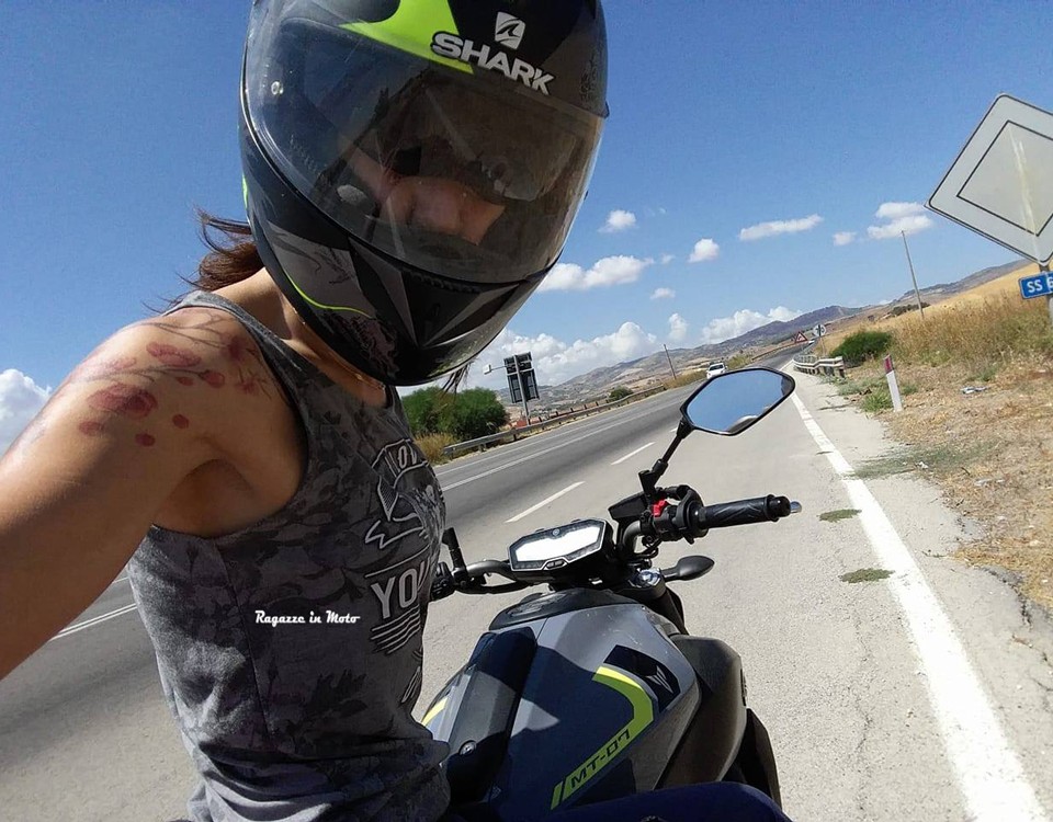 anna_ragazze_in_moto