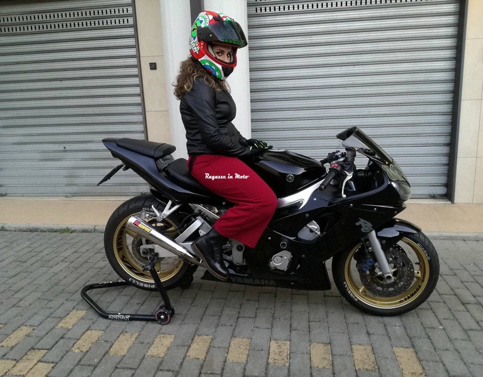 annalisa-ragazze_in_moto