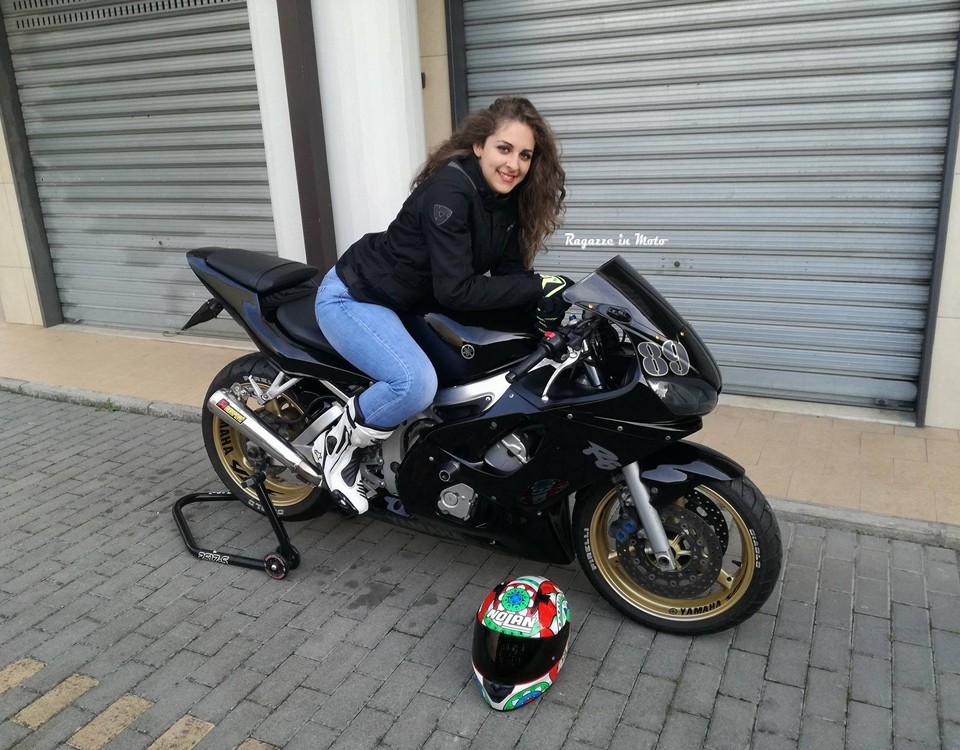 annalisa_ragazze-in_moto