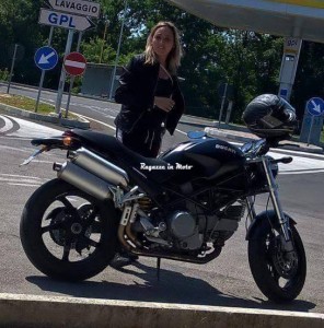 eleo_nora-ragazze_in_moto (7)