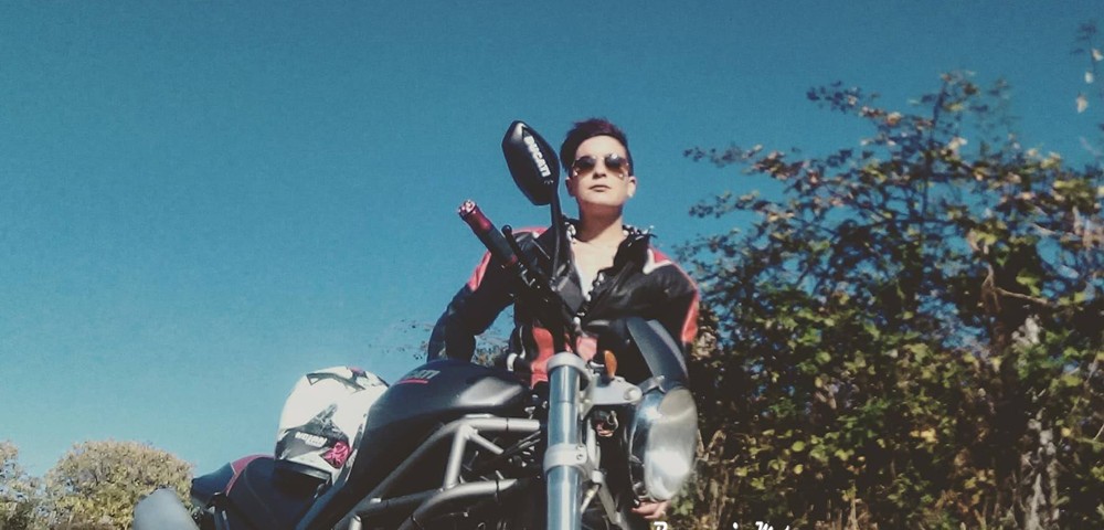 flavia_ragazze_in_moto