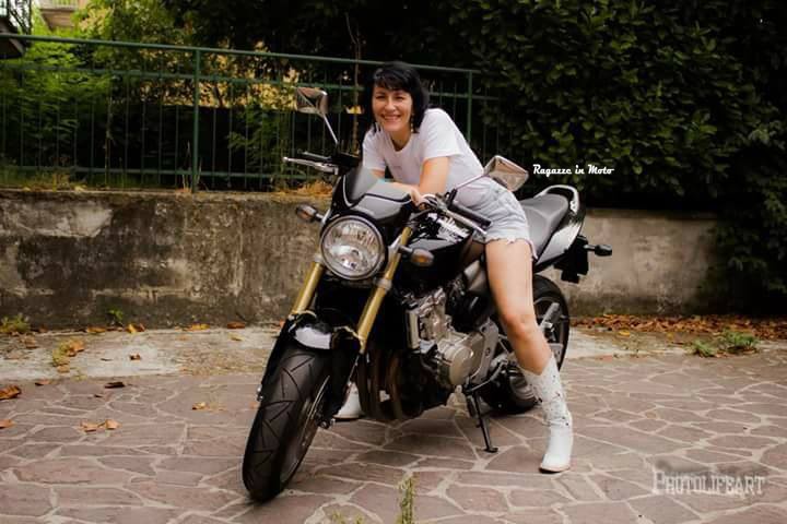 rossella_ragazze_in_moto