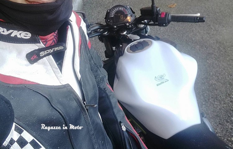 veronica_ragazze_in_moto