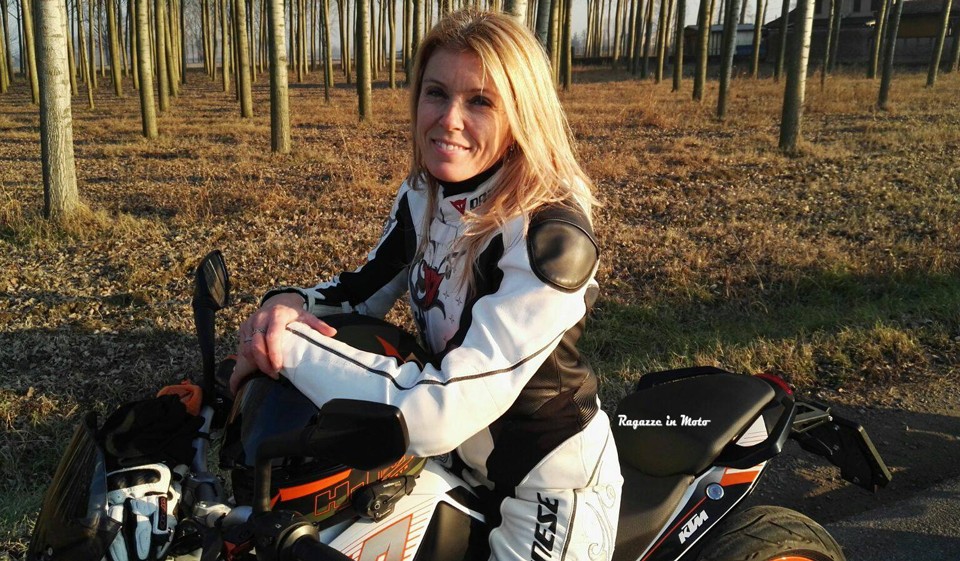 rita_ragazze_in_moto
