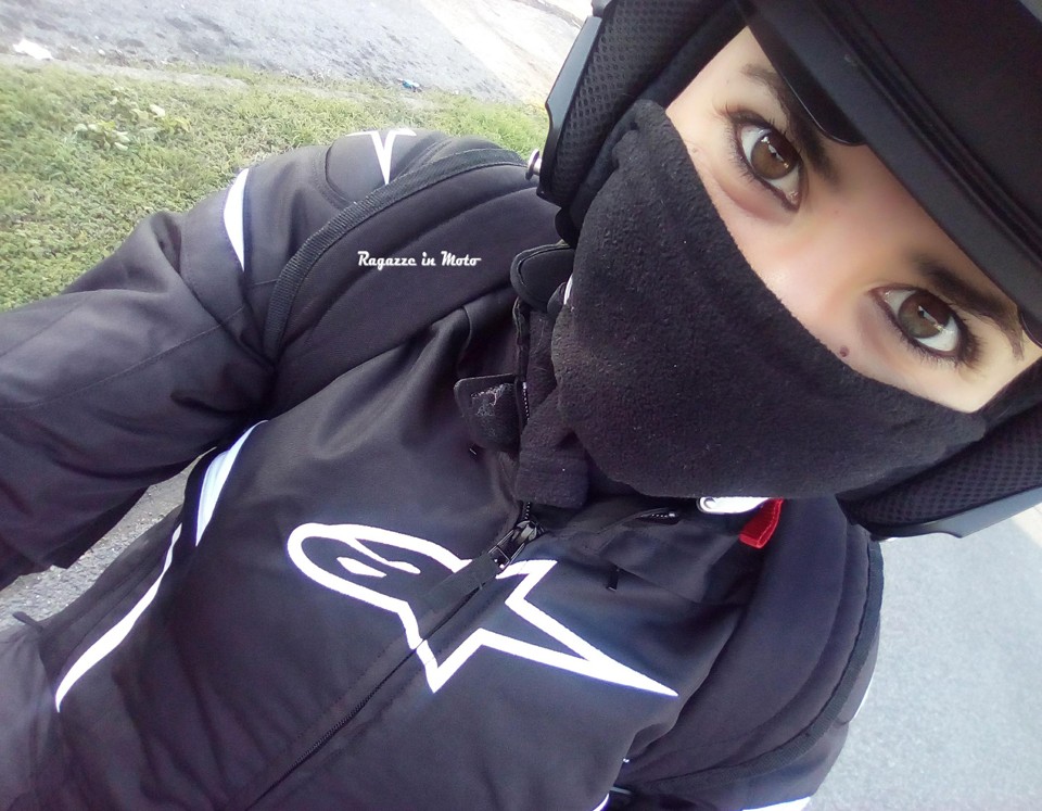 cassandra_ragazze_in_moto