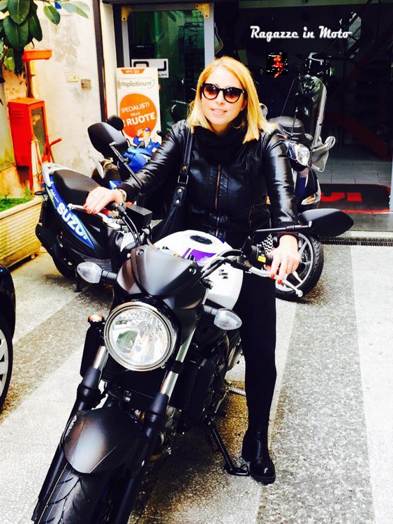 debora_ragazze-in_moto