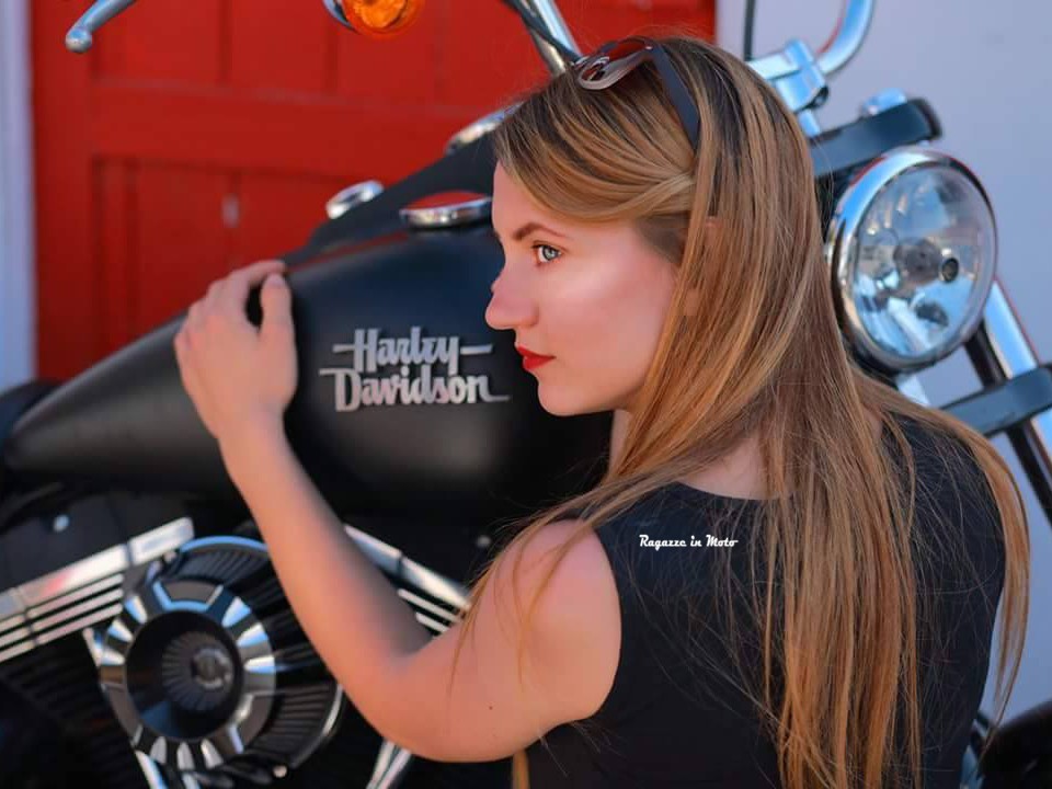 i_nostri_album__ragazze_in_moto