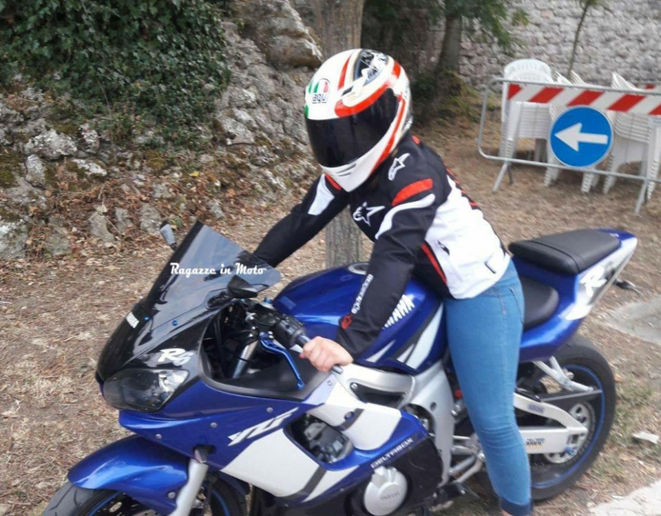 luana_ragazze_in-moto