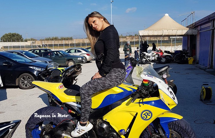 valentina_ragazze_in_moto