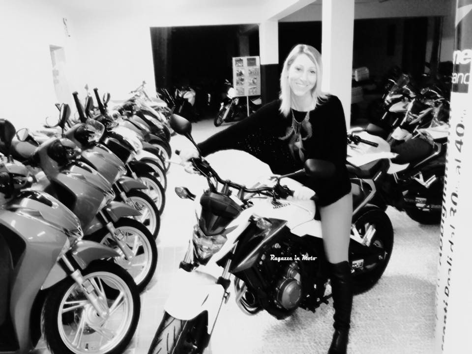 arianna_ragazze_in_moto