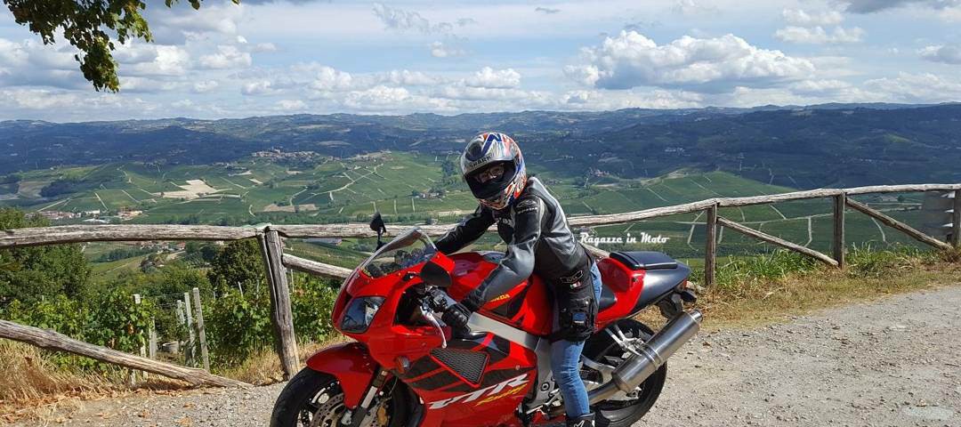 elisa_ragazze_in_moto