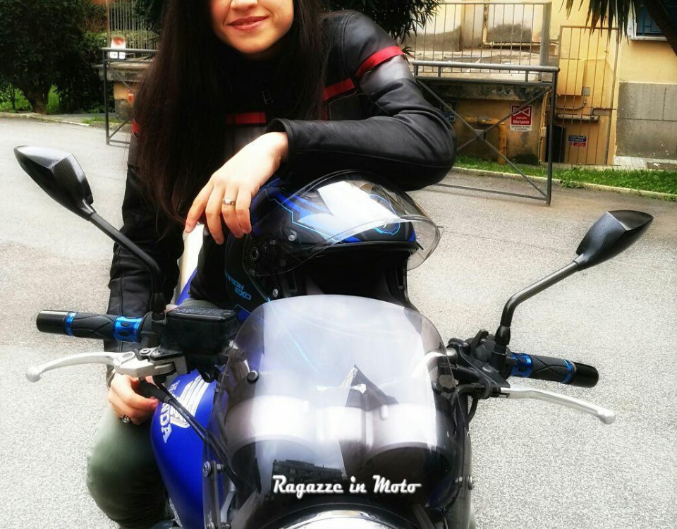 silvia_ragazze_in-moto