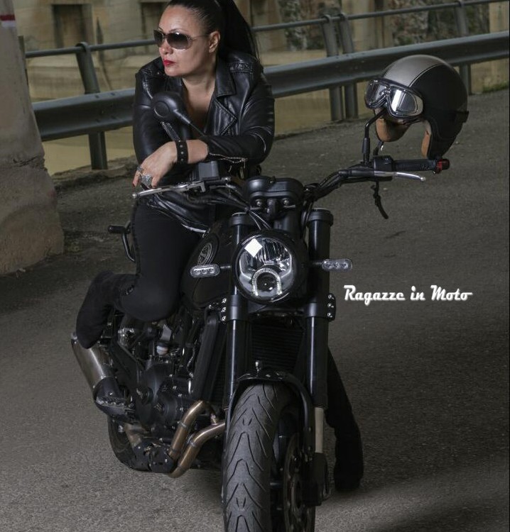 daniela_ragazze_in_moto