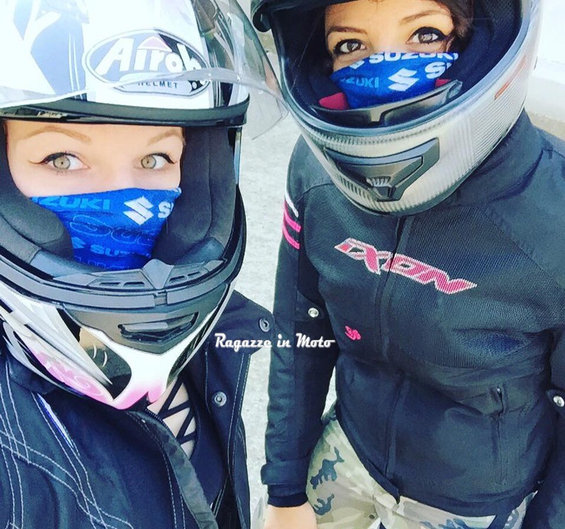 anastasia_ragazze_in_moto