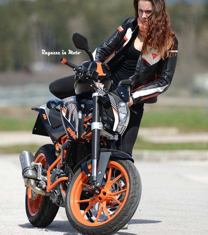 andreagiovanna_ragazze_in_moto