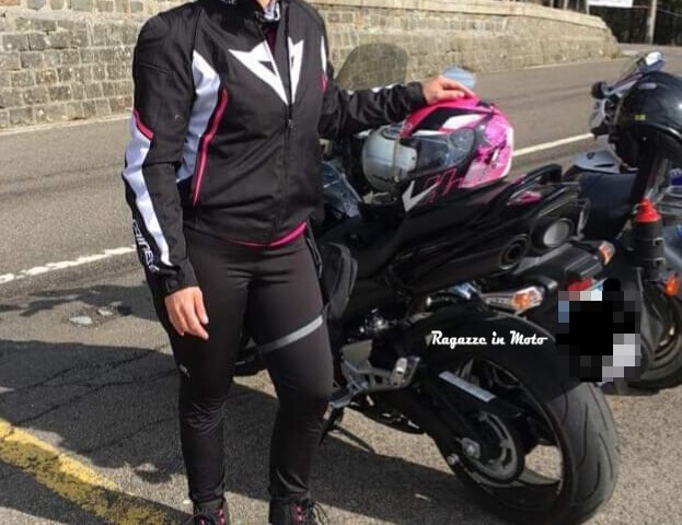 elisa_ragazze_in_moto