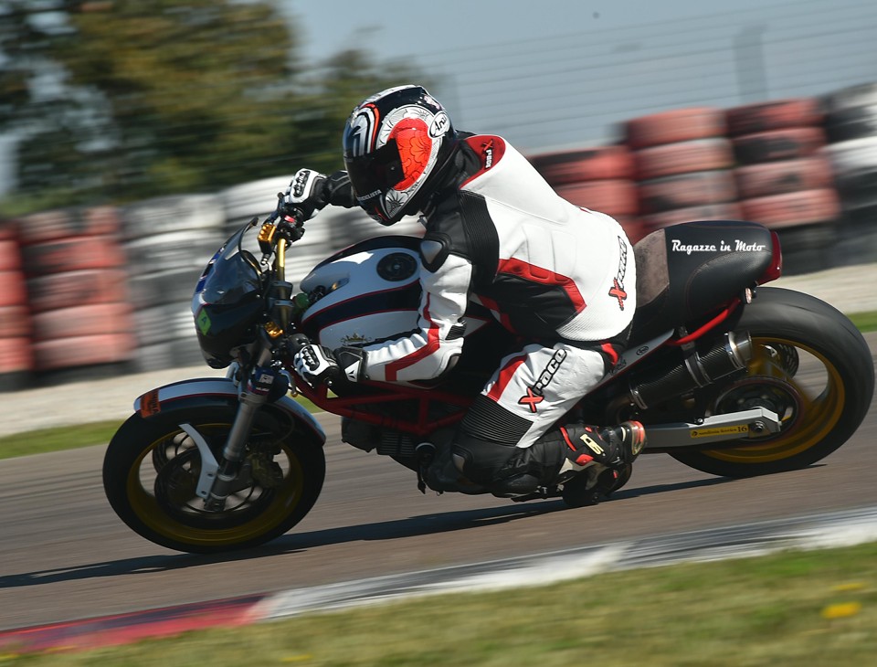 federica_ragazze_in_moto