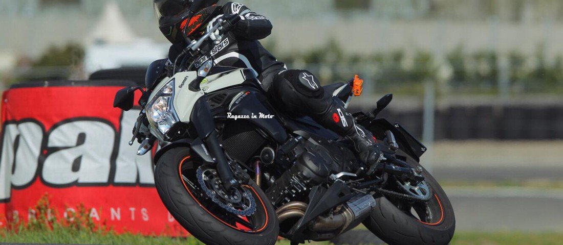 michela_ragazze_in_moto