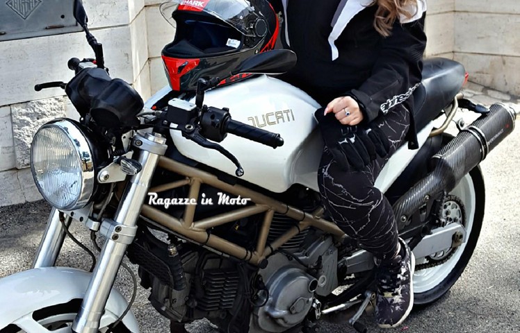 nadia_ragazze_in_moto