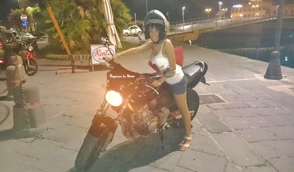 silvia_ragazze_in_moto