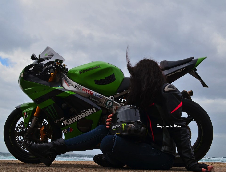 valentina_ragazze_in_moto