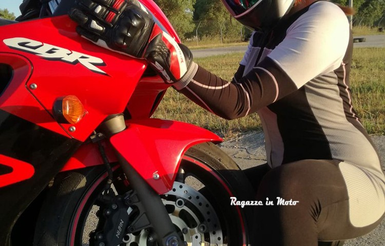 alessia_ragazze_in_moto