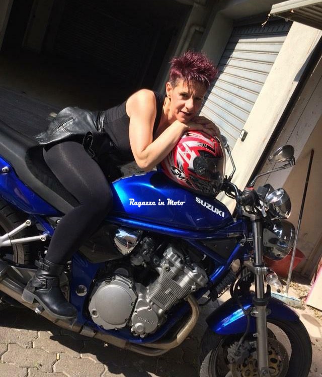 eleonora_ragazze_in_moto