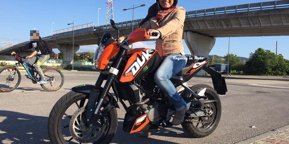 isabella_ragazze_in_moto