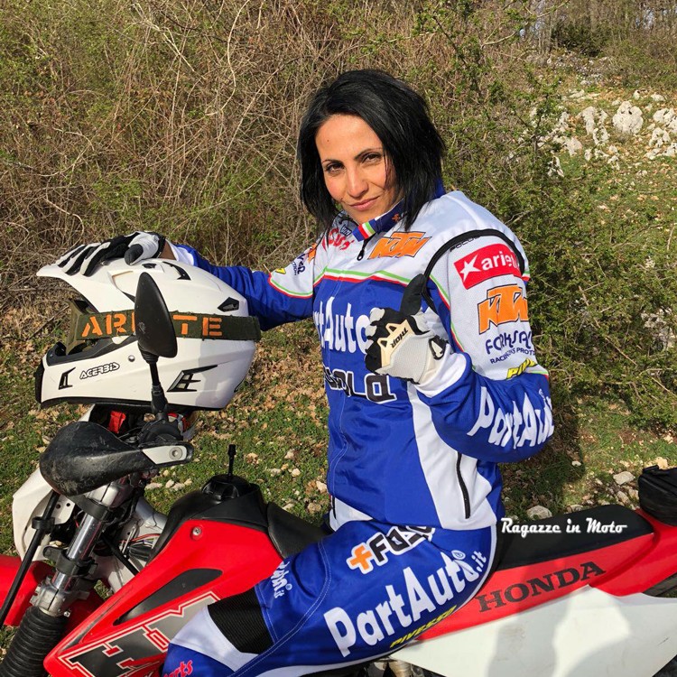 maria_stefania_ragazze_in_moto