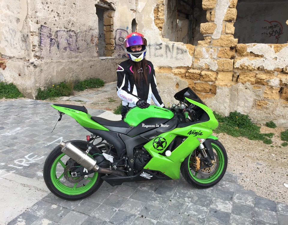 martina_ragazze_in_moto