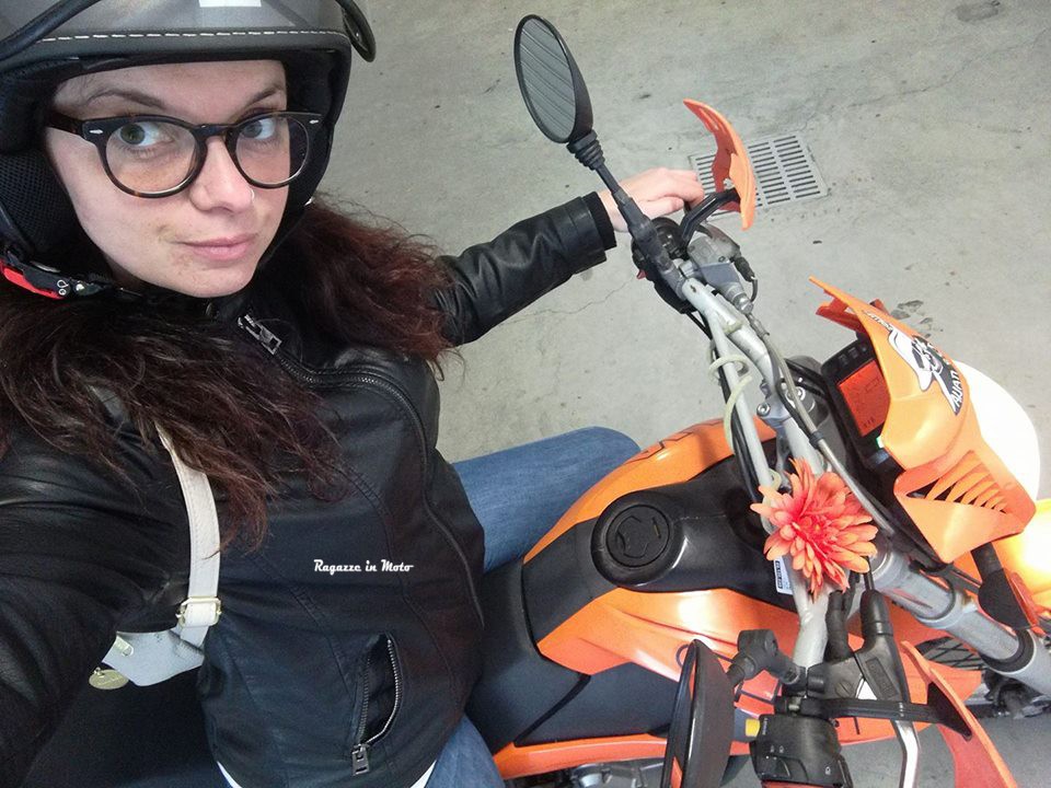 vanessa_ragazze_in_moto