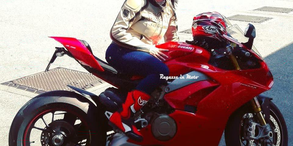 emanuela_ragazze-in-moto