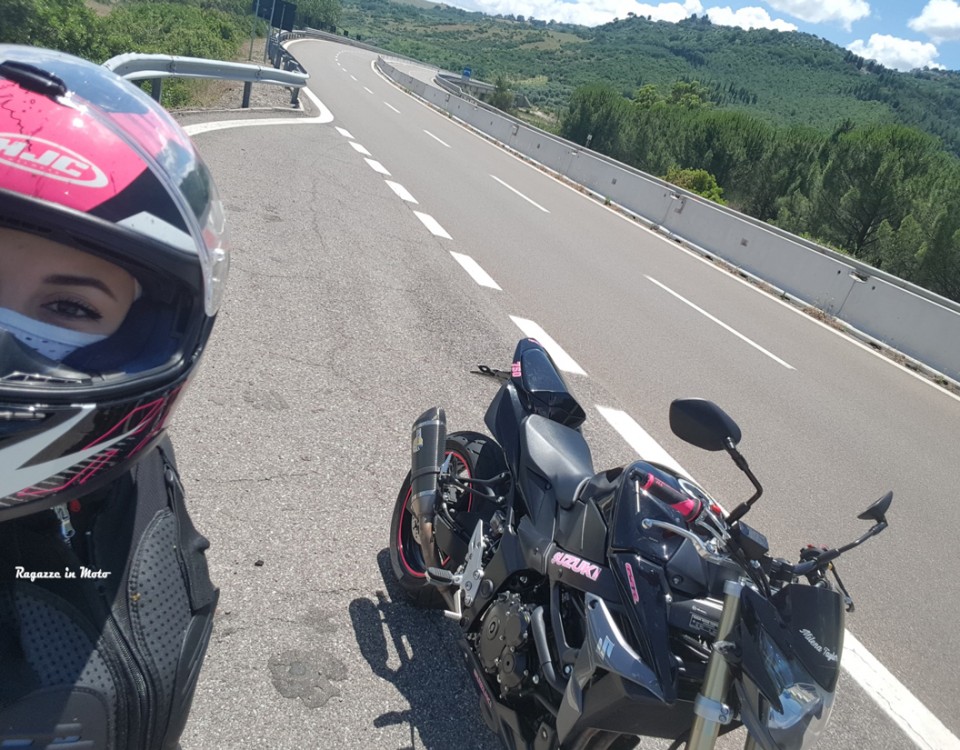 milena_ragazze_in_moto