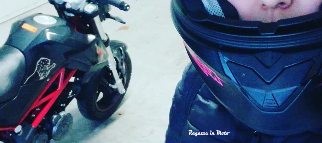 nina_ragazze_in_moto